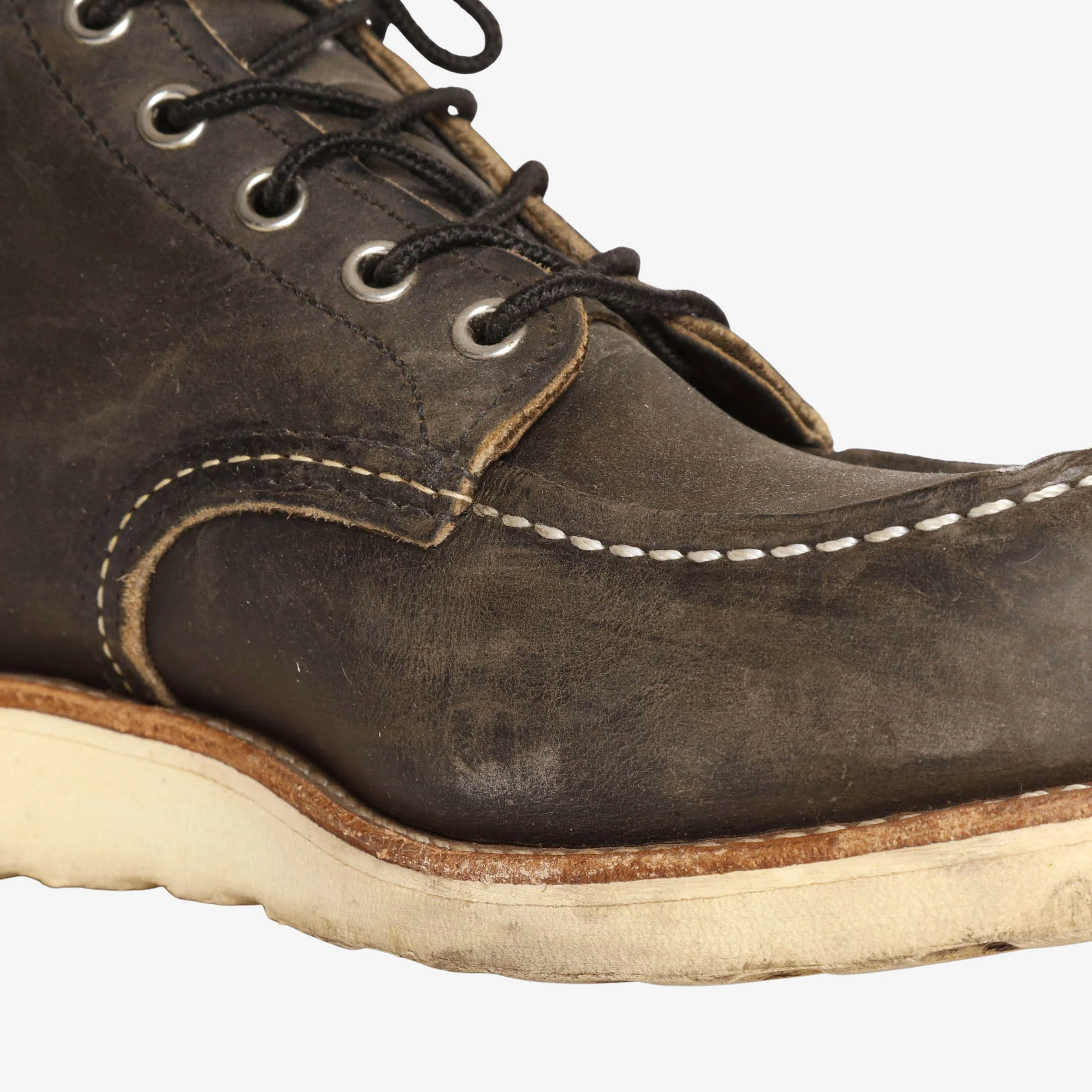 8990 Classic Moc Toe Boots - Image 6