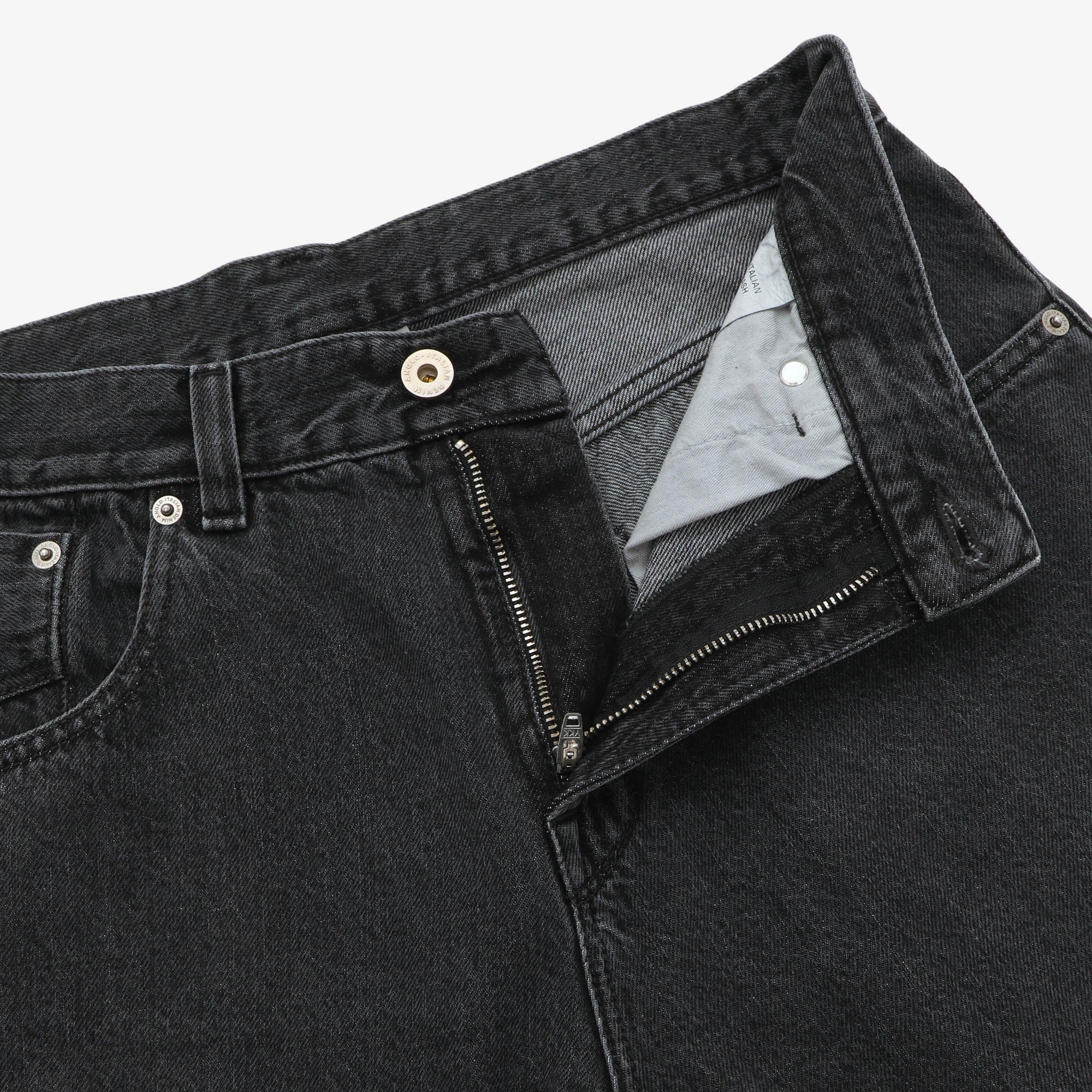 Black Wash Selvedge Jeans (31W X 26L) - Image 3