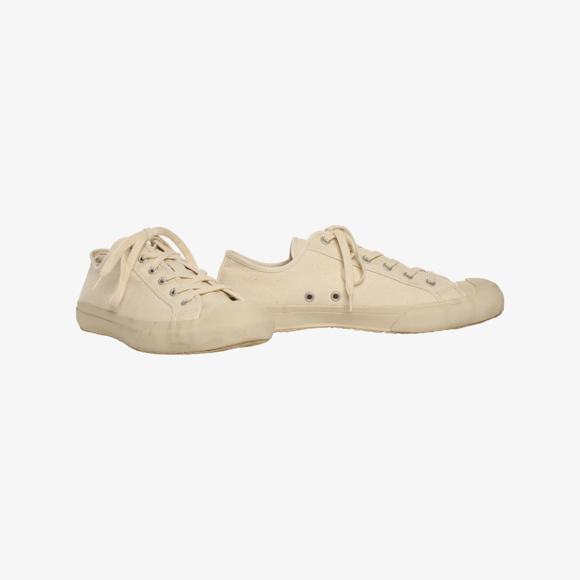 Court Canvas Sneaker - Image 2