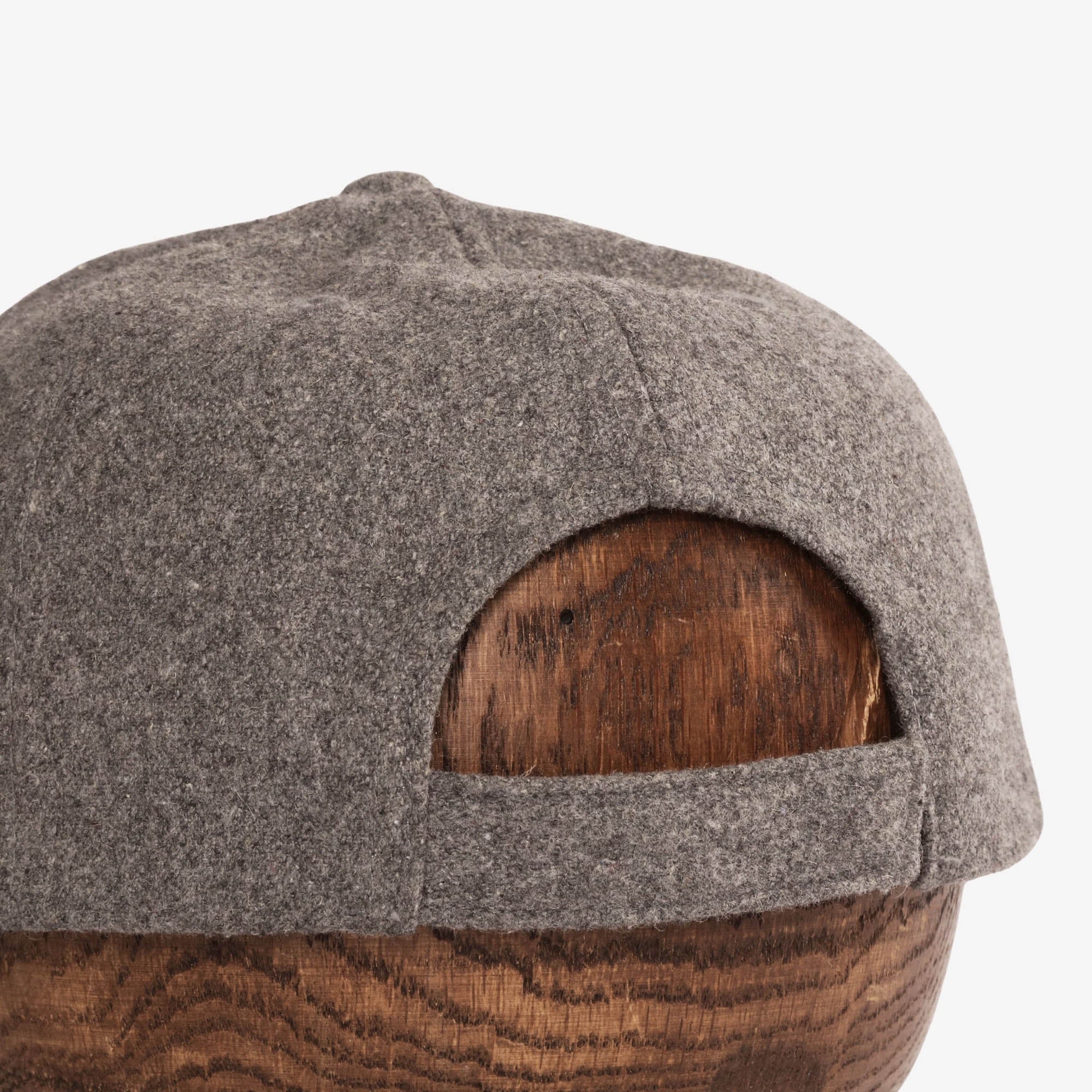 No Logo Cap - Image 4