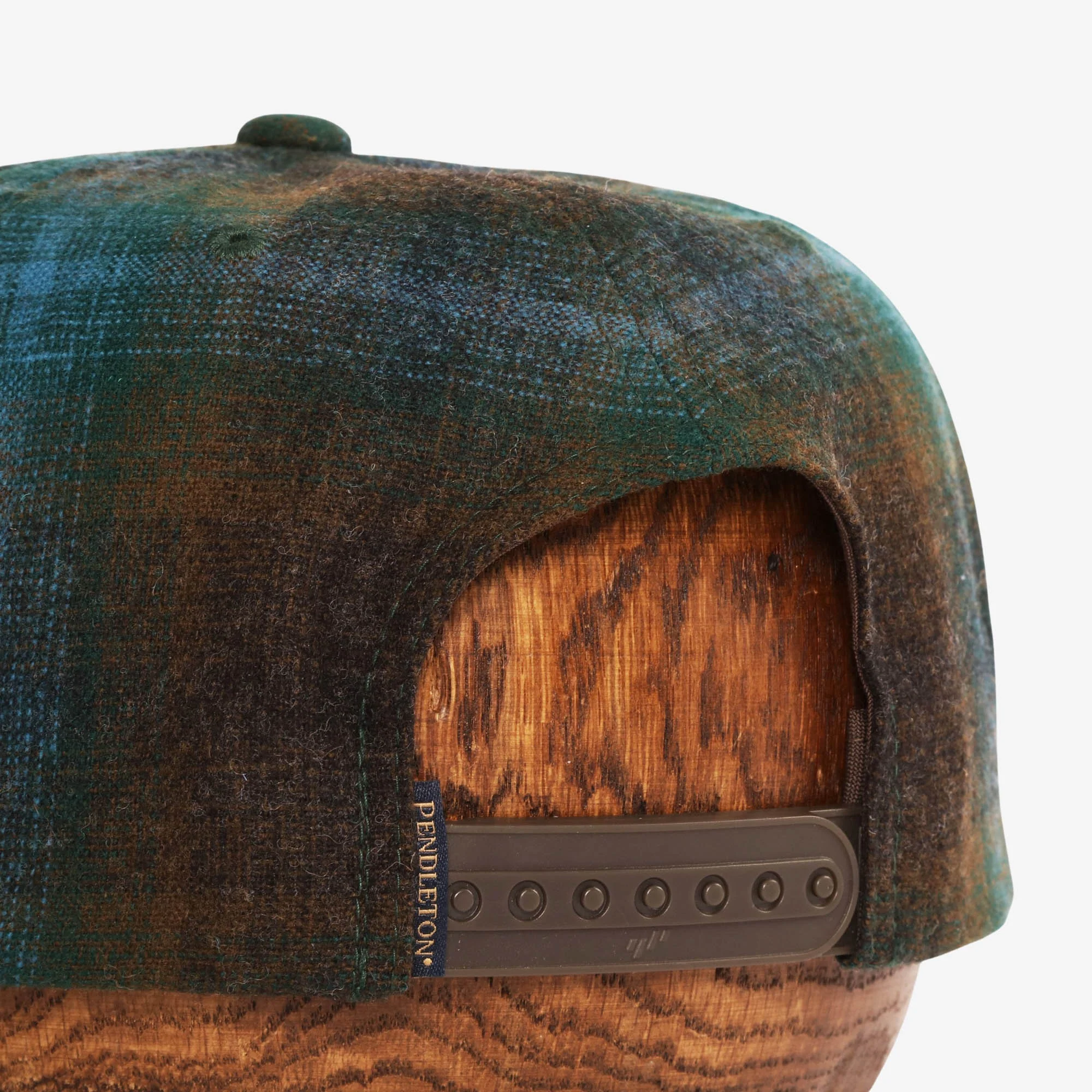Ombre Wool Cap - Image 4
