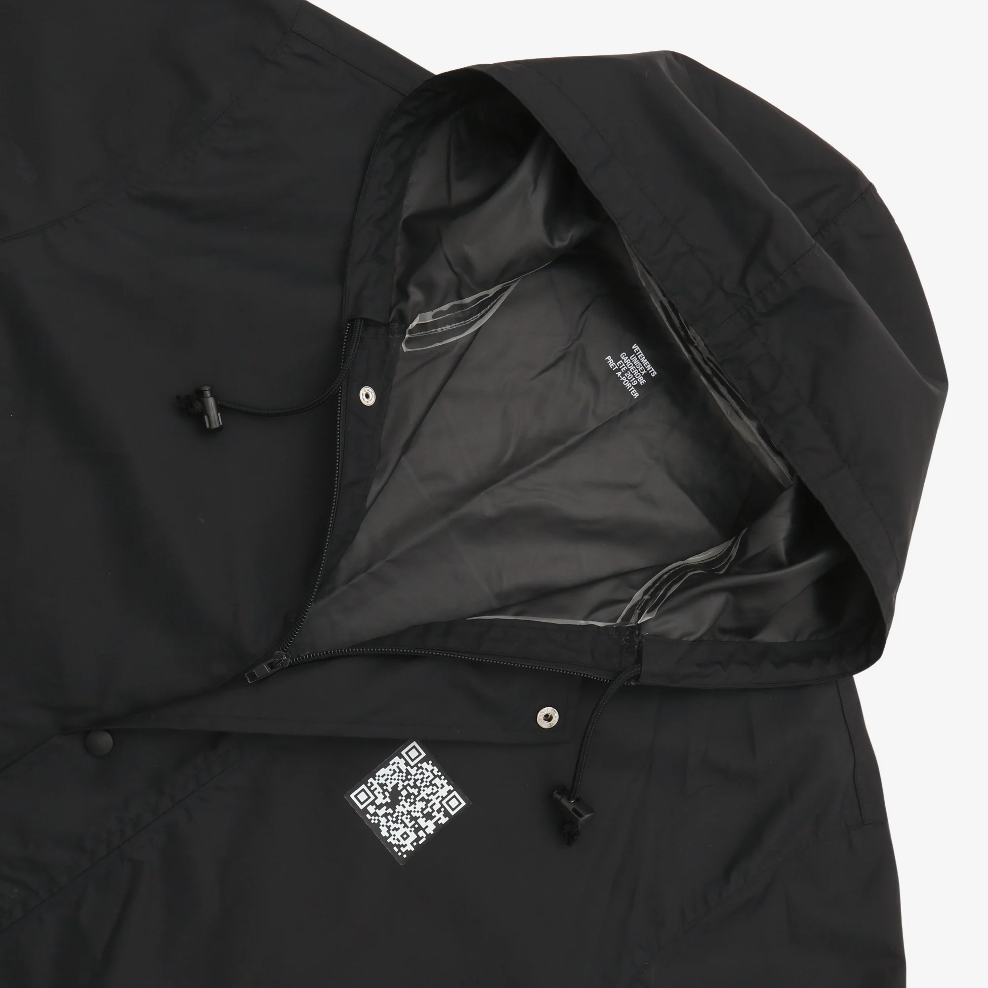 QR Code Raincoat - Image 3
