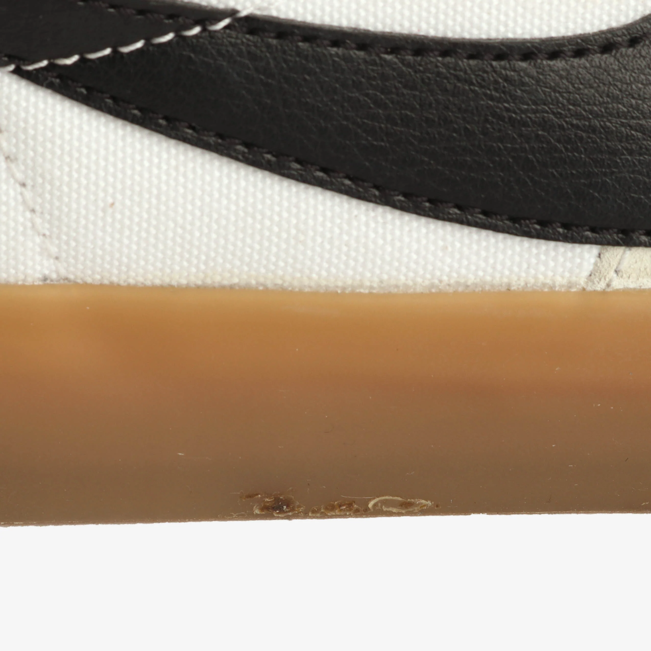 SB Blazer Low Pro GT Sneakers - Image 9